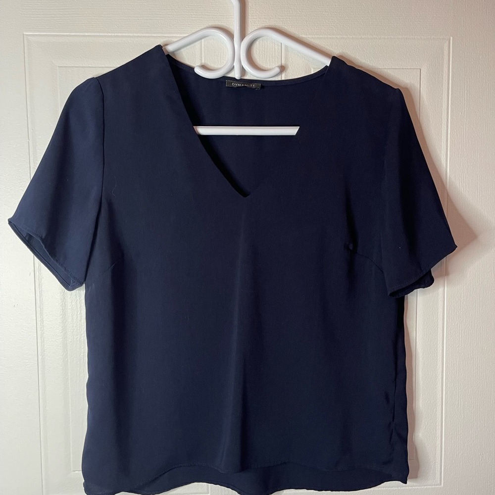 Dynamite Blue Blouse with V-Neck and Short Sleeves